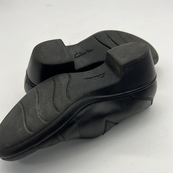 Clarks Black Leather Slip on Shoes with 2 inch Wedge Style Heel size 6.5 - Picture 8 of 11